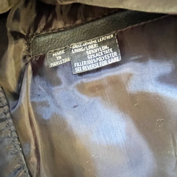 Interstate Leather button up fringe vest, side lashes - size L VGUC - Picture 7 of 7